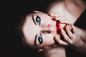 轰炸电话在线下单